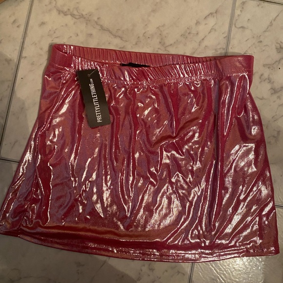 Pretty Little Thing Micro Mini Pink Metallic Mini Skirt - NWT - Picture 3 of 14
